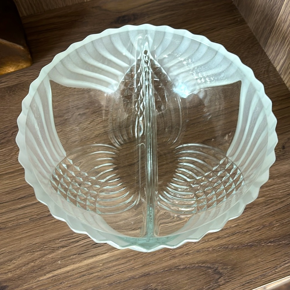 Vintage INDIANA GLASS COMPANY ‘Rosette’ Frosted Dip Bowl